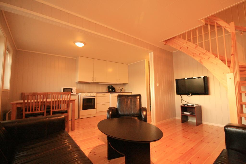 Sarnes Seaside Cabins 霍宁斯沃格 外观 照片